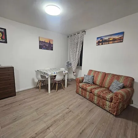 Apartment Gloria House